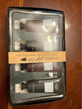 A98 Tri-Coastal Design Milagu Black Essential Kit 4 Pc Men's Toiletries Gift Set